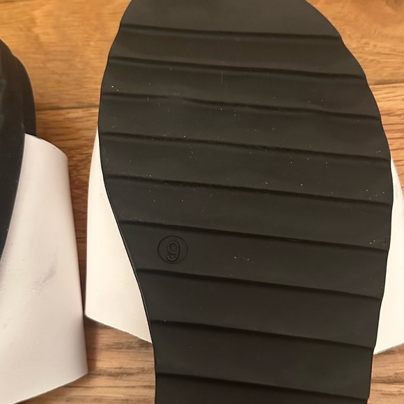 Seven7 Women's White Slide Sandals Size 9 - Picture 7 of 8